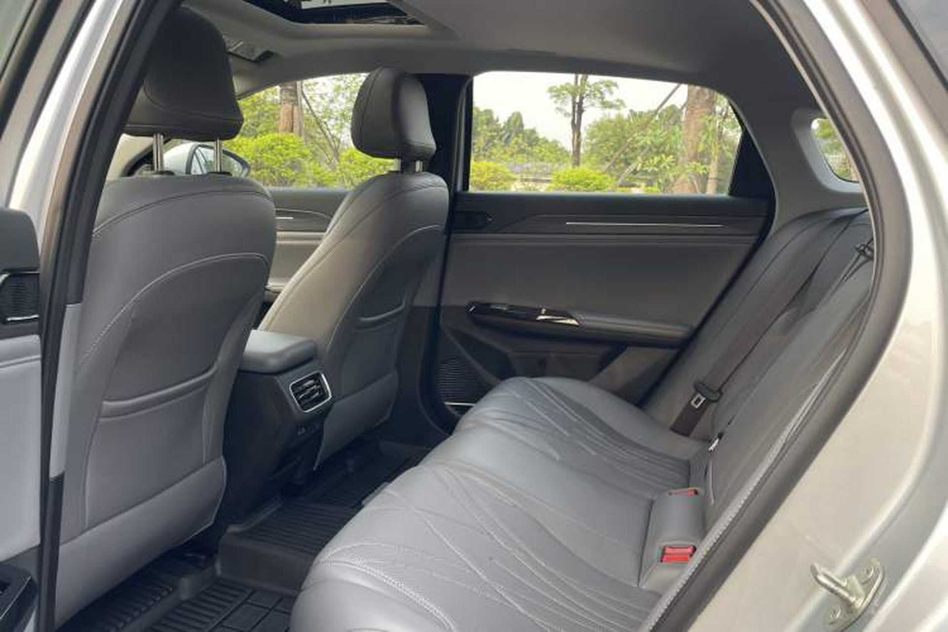 Used Geely Galaxy L6 2025 EM-i 140km Starship Edition Exterior 6