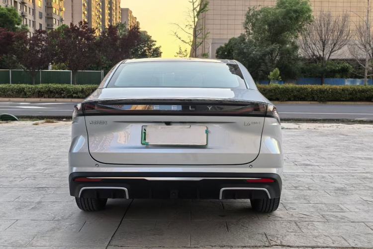 Used Geely Galaxy L6 2025 EM-i 140km Starship Edition Exterior 7