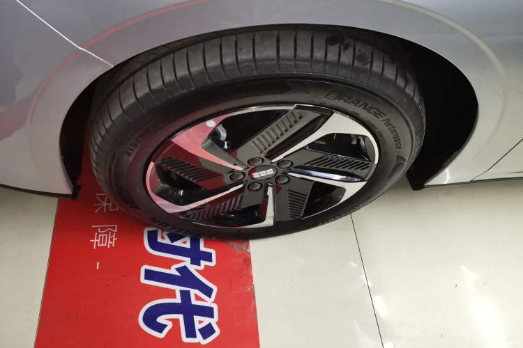 Used Geely Galaxy L6 2025 EM-i 140km Starship Edition Exterior 7