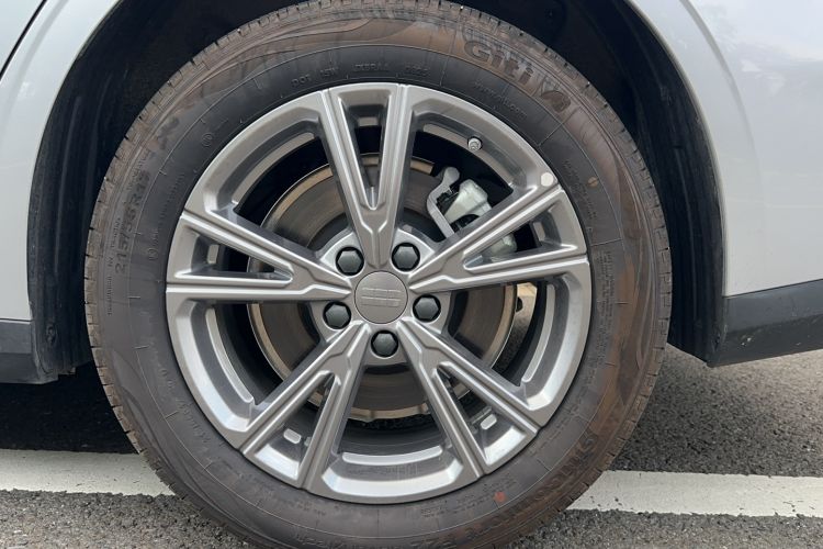 Used Geely Galaxy L6 2025 EM-i 140km Long-Range Version Exterior 7