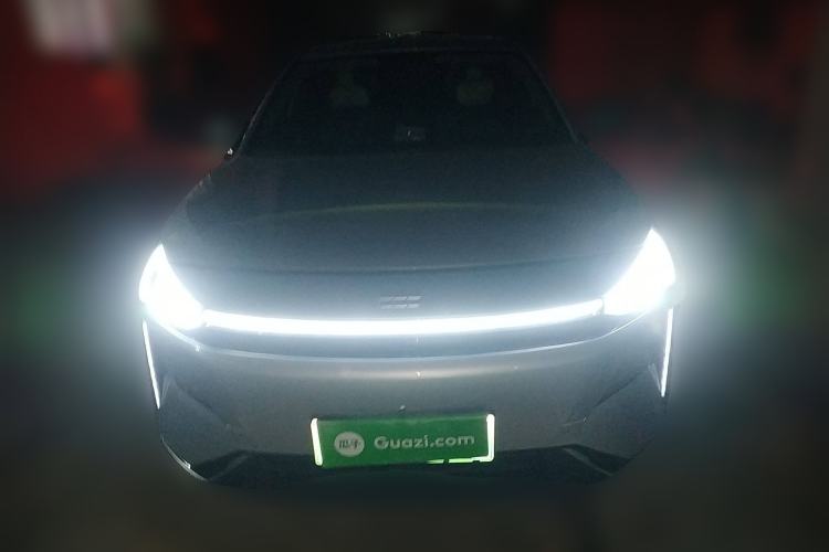 Used Geely Galaxy L6 2025 EM-i 140km Long-Range Version Front