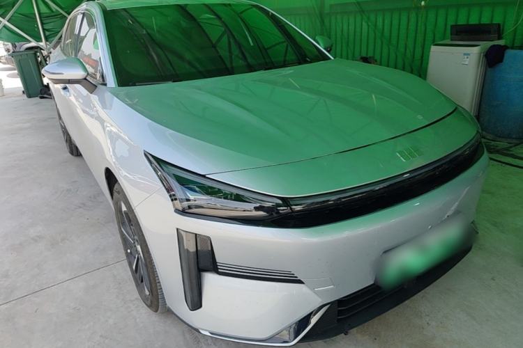 Used Geely Galaxy L6 2025 EM-i 140km Starship Edition Front Right 45 Deg