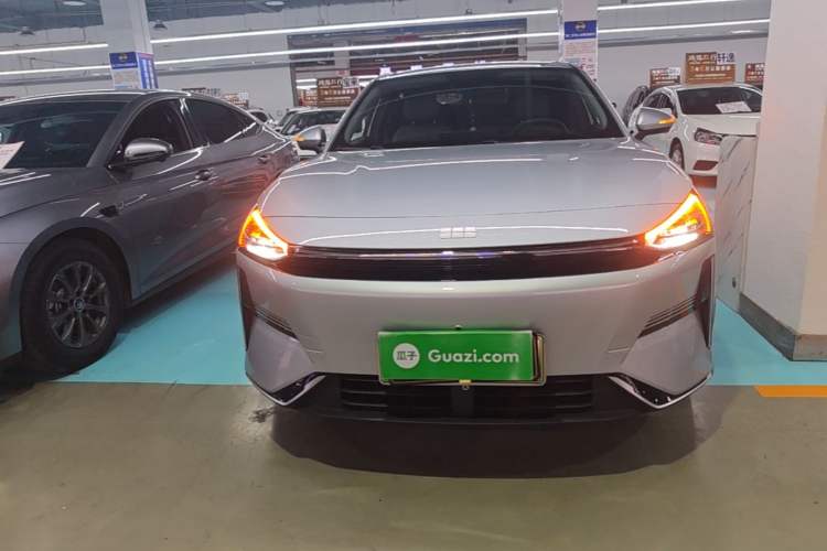 Used Geely Galaxy L6 2025 EM-i 60km Exploration Edition Front