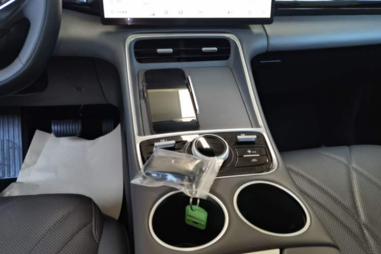 Used Geely Galaxy L6 2025 EM-i 140km Starship Edition Gear Lever
