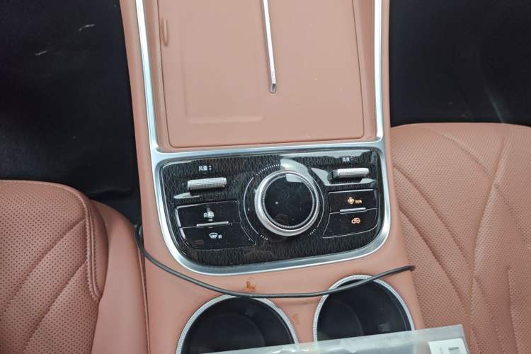 Used Geely Galaxy L6 2025 EM-i 140km Explorer+ Edition Gear Lever