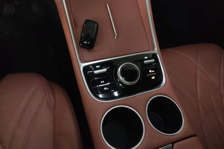 Used Geely Galaxy L6 2025 EM-i 60km Launch Edition Gear Lever