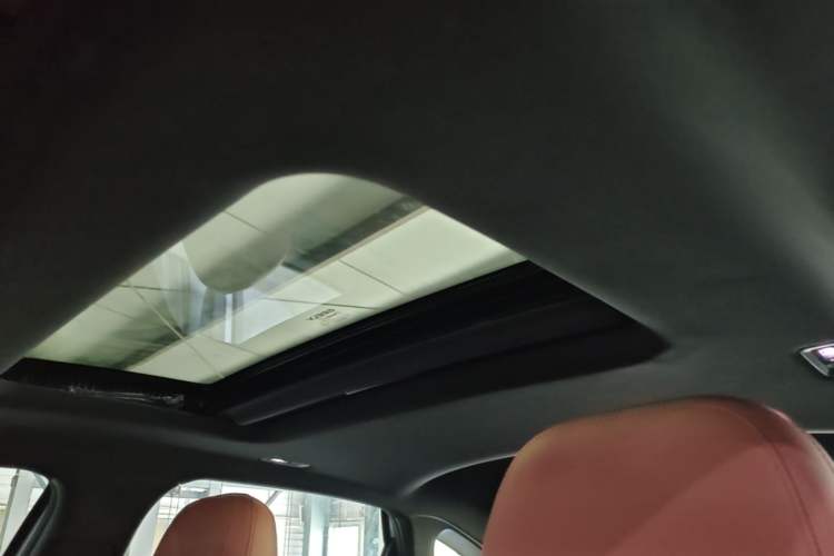 Used Geely Galaxy L6 2025 EM-i 140km Explorer+ Edition Headliner