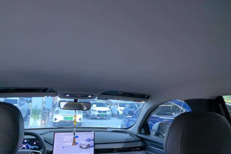 Used Geely Galaxy L6 2025 EM-i 140km Long-Range Version Headliner