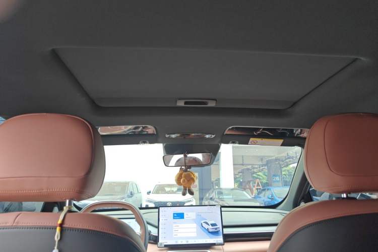 Used Geely Galaxy L6 2025 EM-i 140km Explorer+ Edition Headliner