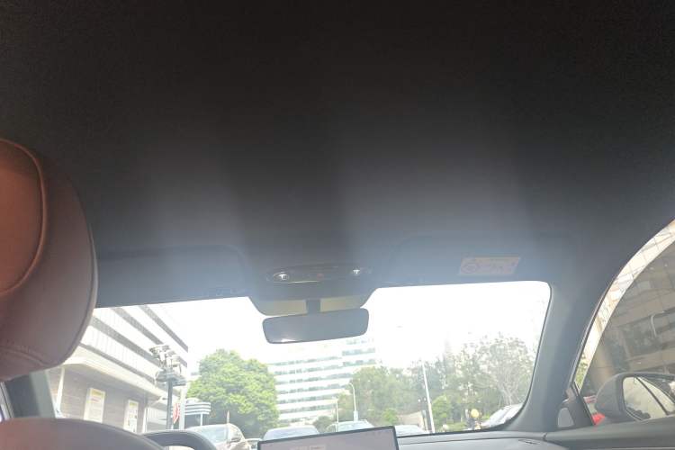 Used Geely Galaxy L6 2025 EM-i 60km Launch Edition Headliner