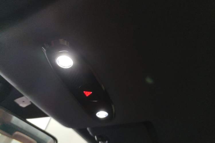 Used Geely Galaxy L6 2025 EM-i 60km Launch Edition Headliner