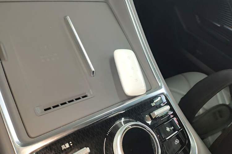 Used Geely Galaxy L6 2025 EM-i 140km Starship Edition Interior 1