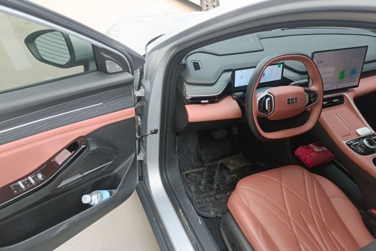 Used Geely Galaxy L6 2025 EM-i 140km Starship Edition Interior 3