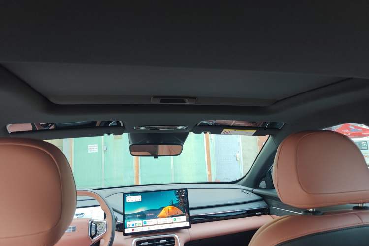Used Geely Galaxy L6 2025 EM-i 140km Starship Edition Interior 4
