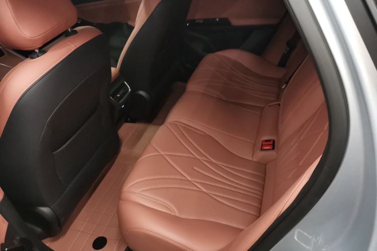 Used Geely Galaxy L6 2025 EM-i 140km Starship Edition Interior 4
