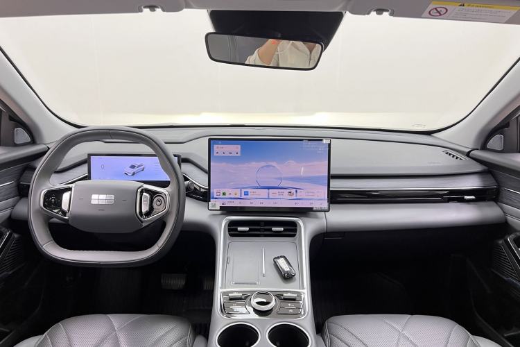 Used Geely Galaxy L6 2025 EM-i 140km Starship Edition Interior 4
