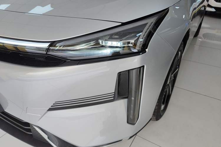 Used Geely Galaxy L6 2025 EM-i 140km Starship Edition Left Front Headlight