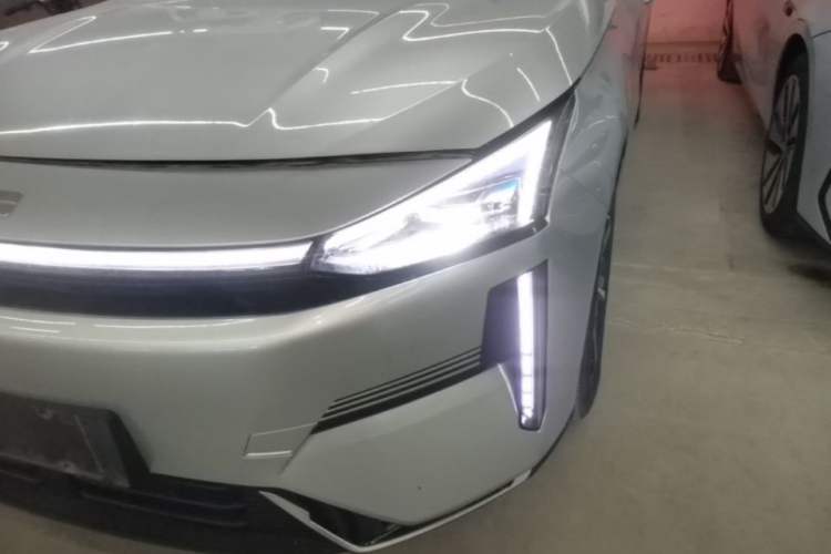 Used Geely Galaxy L6 2025 EM-i 140km Starship Edition Left Front Headlight