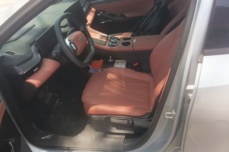 Used Geely Galaxy L6 2025 EM-i 140km Long-Range Version Left Front Seat
