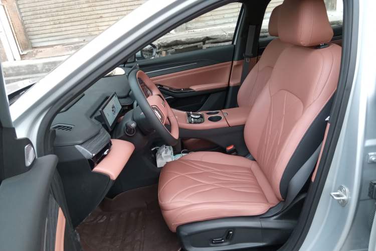 Used Geely Galaxy L6 2025 EM-i 140km Explorer+ Edition Left Front Seat