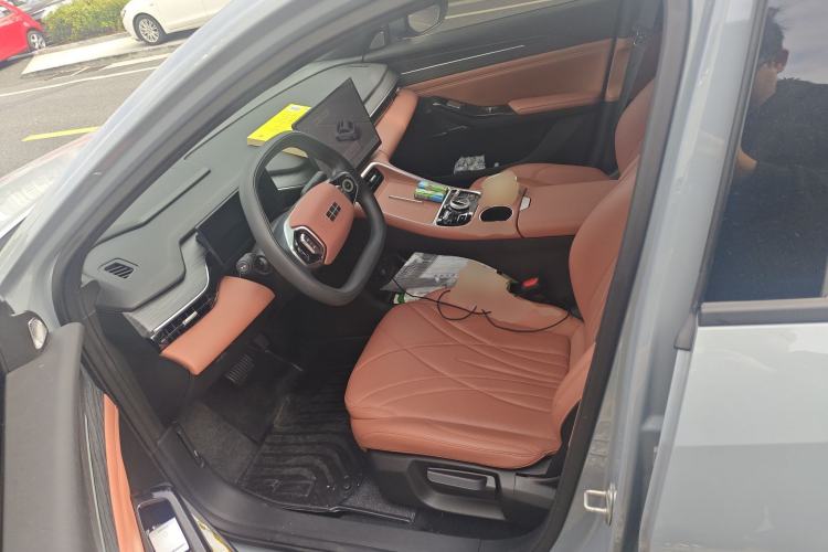 Used Geely Galaxy L6 2025 EM-i 60km Launch Edition Left Front Seat