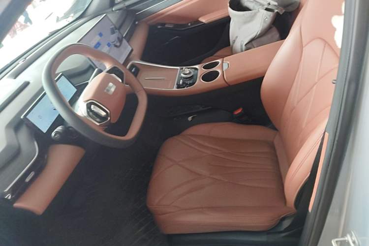 Used Geely Galaxy L6 2025 EM-i 140km Explorer+ Edition Left Front Seat