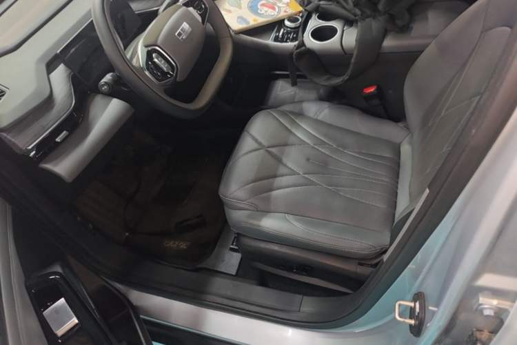 Used Geely Galaxy L6 2025 EM-i 60km Exploration Edition Left Front Seat