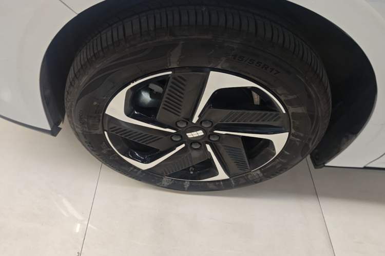 Used Geely Galaxy L6 2025 EM-i 140km Explorer+ Edition Left Front Wheel Hub
