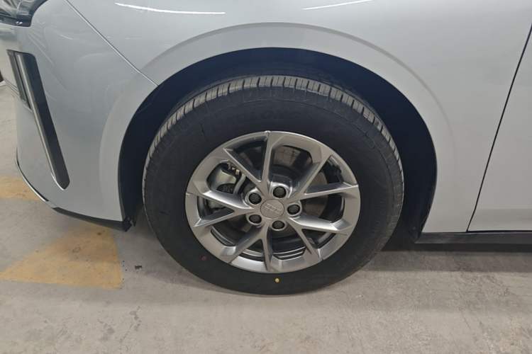 Used Geely Galaxy L6 2025 EM-i 60km Launch Edition Left Front Wheel Hub