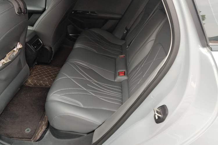 Used Geely Galaxy L6 2025 EM-i 140km Starship Edition Left Rear Seat
