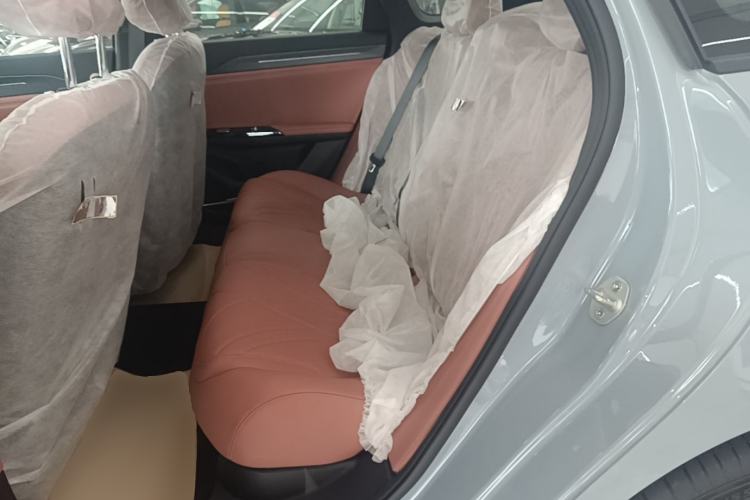 Used Geely Galaxy L6 2025 EM-i 140km Explorer+ Edition Left Rear Seat