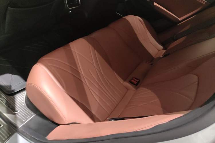 Used Geely Galaxy L6 2025 EM-i 60km Launch Edition Left Rear Seat