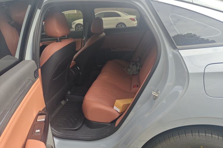 Used Geely Galaxy L6 2025 EM-i 60km Launch Edition Left Rear Seat