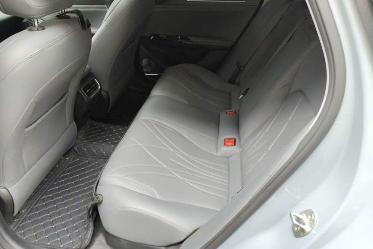 Used Geely Galaxy L6 2025 EM-i 140km Explorer+ Edition Left Rear Seat
