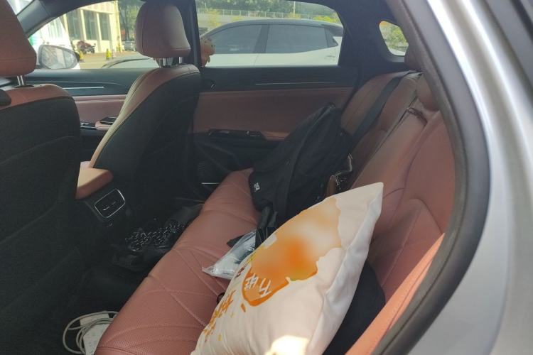 Used Geely Galaxy L6 2025 EM-i 140km Starship Edition Left Rear Seat