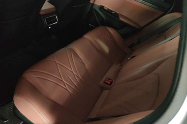 Used Geely Galaxy L6 2025 EM-i 60km Launch Edition Left Rear Seat