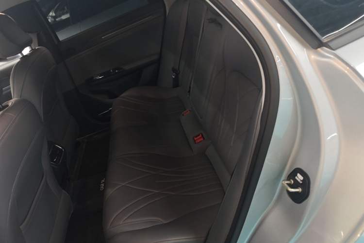 Used Geely Galaxy L6 2025 EM-i 60km Exploration Edition Left Rear Seat
