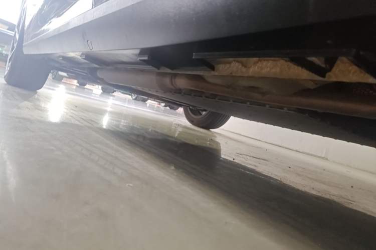 Used Geely Galaxy L6 2025 EM-i 140km Starship Edition Left Side Sill