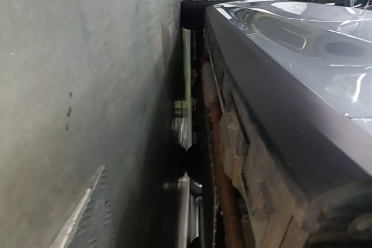 Used Geely Galaxy L6 2025 EM-i 140km Starship Edition Left Side Sill