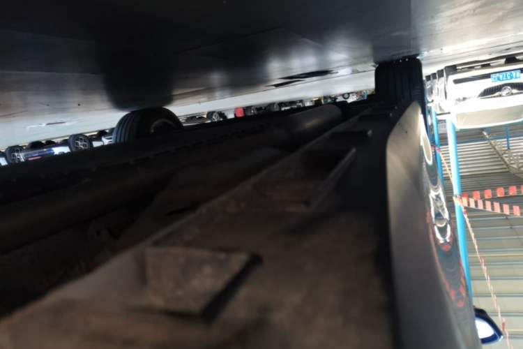 Used Geely Galaxy L6 2025 EM-i 140km Starship Edition Left Side Sill