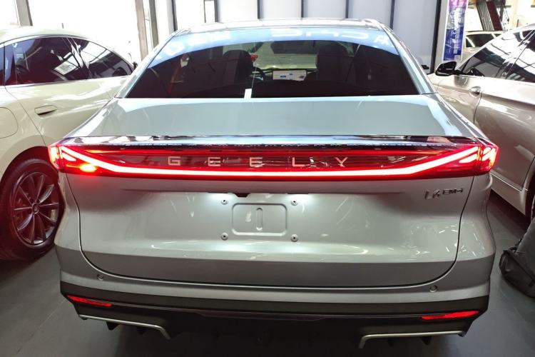 Used Geely Galaxy L6 2025 EM-i 140km Starship Edition Rear