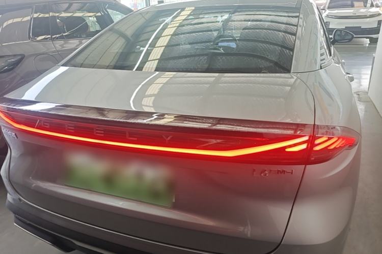 Used Geely Galaxy L6 2025 EM-i 140km Starship Edition Rear