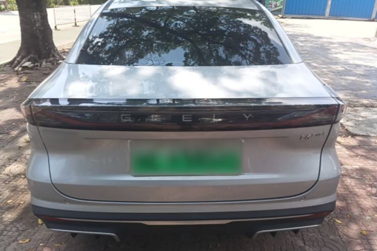 Used Geely Galaxy L6 2025 EM-i 140km Long-Range Version Rear