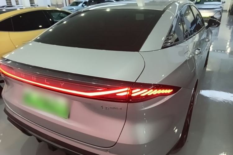 Used Geely Galaxy L6 2025 EM-i 140km Starship Edition Rear