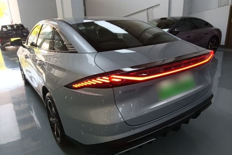 Used Geely Galaxy L6 2025 EM-i 140km Starship Edition Rear Left 45 Deg