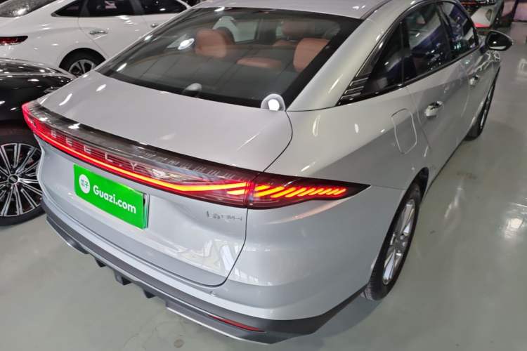 Used Geely Galaxy L6 2025 EM-i 140km Explorer+ Edition Rear Right 45 Deg