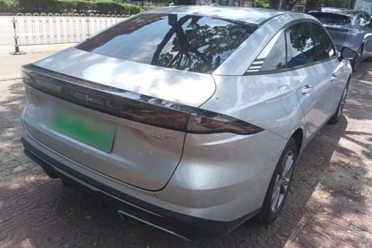 Used Geely Galaxy L6 2025 EM-i 140km Long-Range Version Rear Right 45 Deg