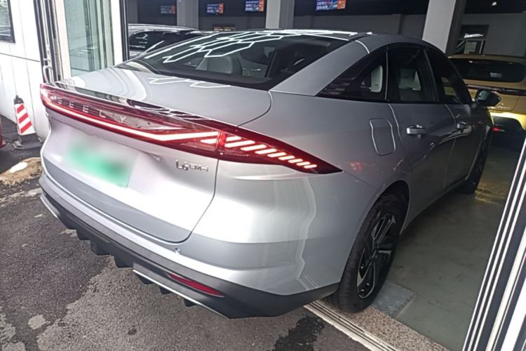Used Geely Galaxy L6 2025 EM-i 140km Starship Edition Rear Right 45 Deg