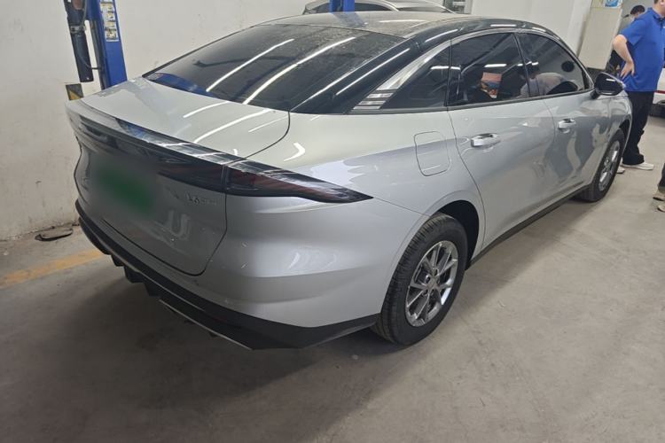 Used Geely Galaxy L6 2025 EM-i 60km Launch Edition Rear Right 45 Deg