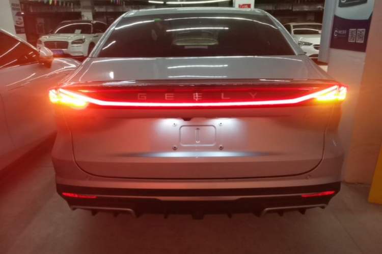 Used Geely Galaxy L6 2025 EM-i 140km Starship Edition Rear